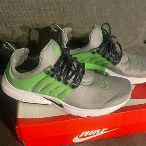 Grey & Lime green Air presto
